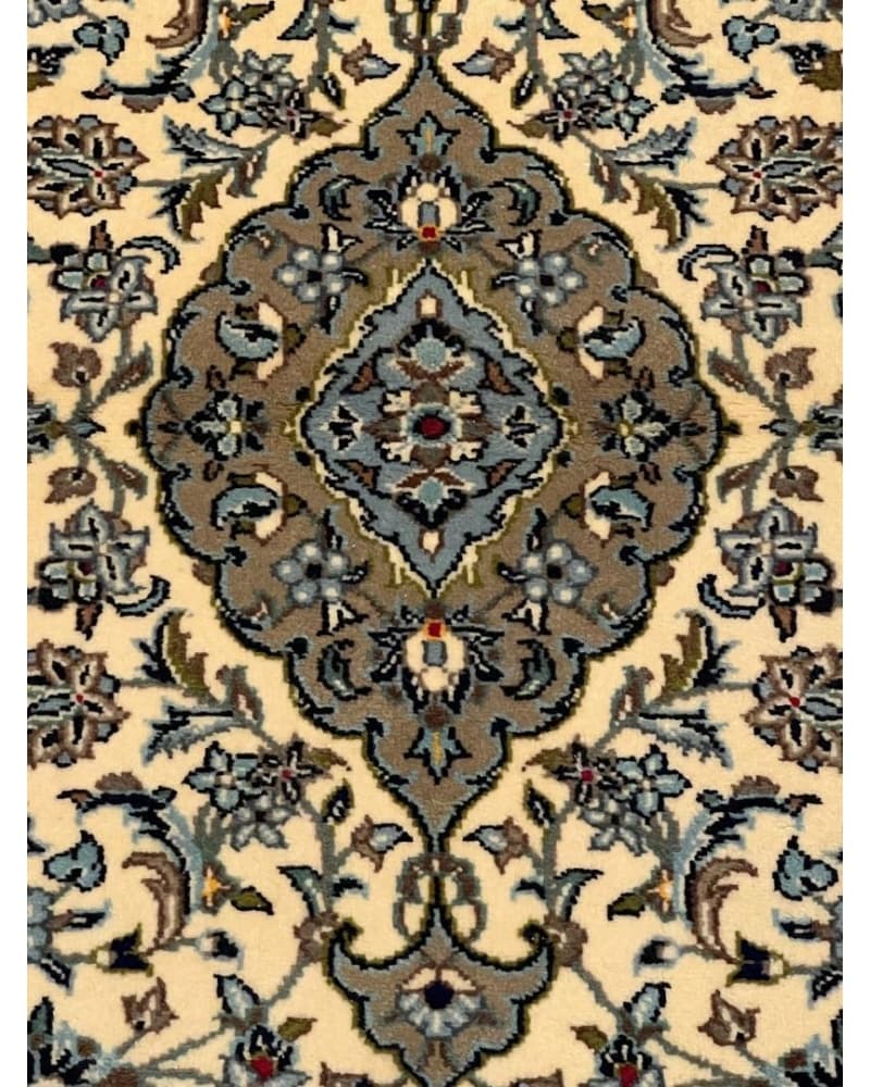 Kashan Wool view 3