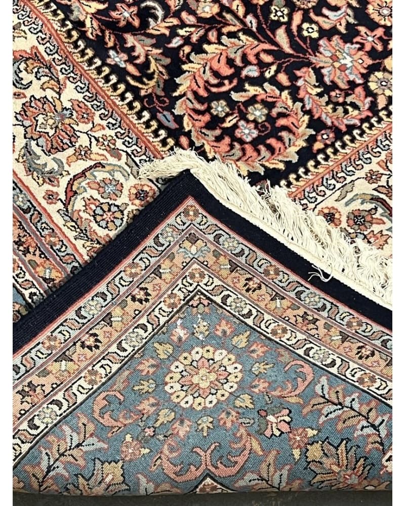 Persian Wool view 4