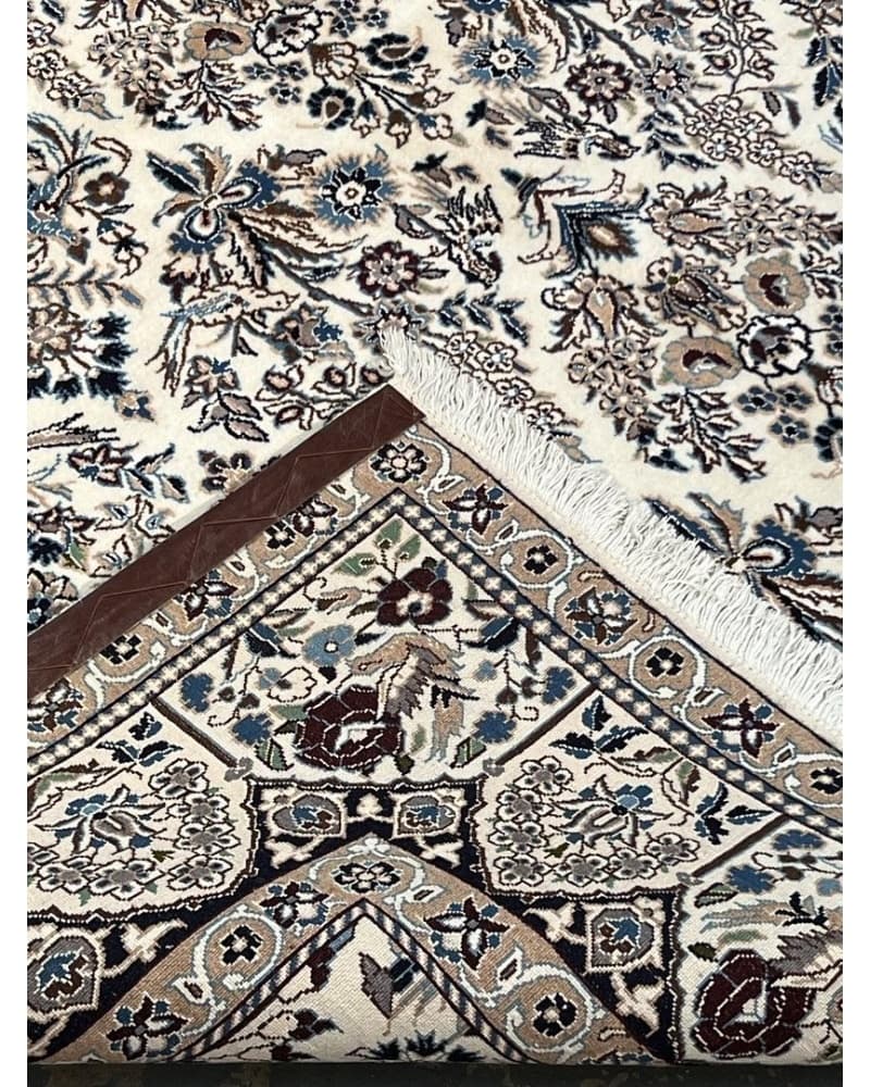 Nain Kork & Silk view 4