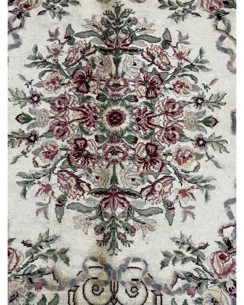 Aubusson Wool view 3