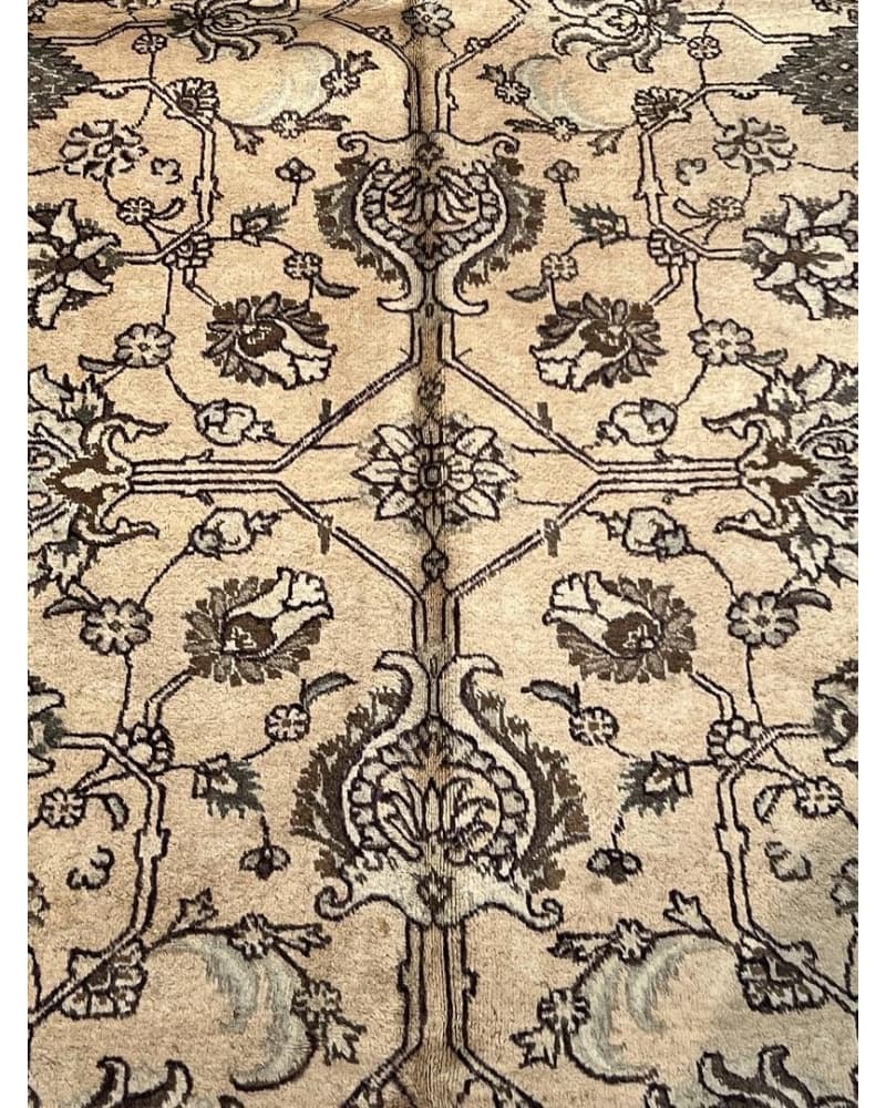 Old Tabriz Wool view 3