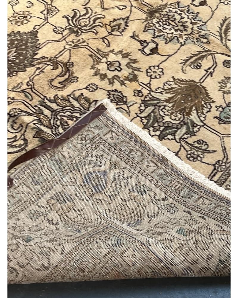 Old Tabriz Wool view 4