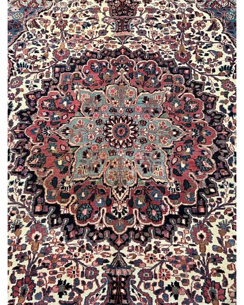 Old Tabriz Wool view 4