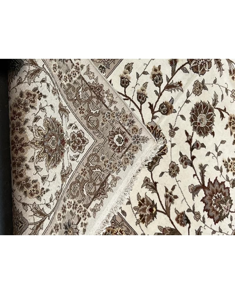 Tabriz Design Wool & Silk view 4