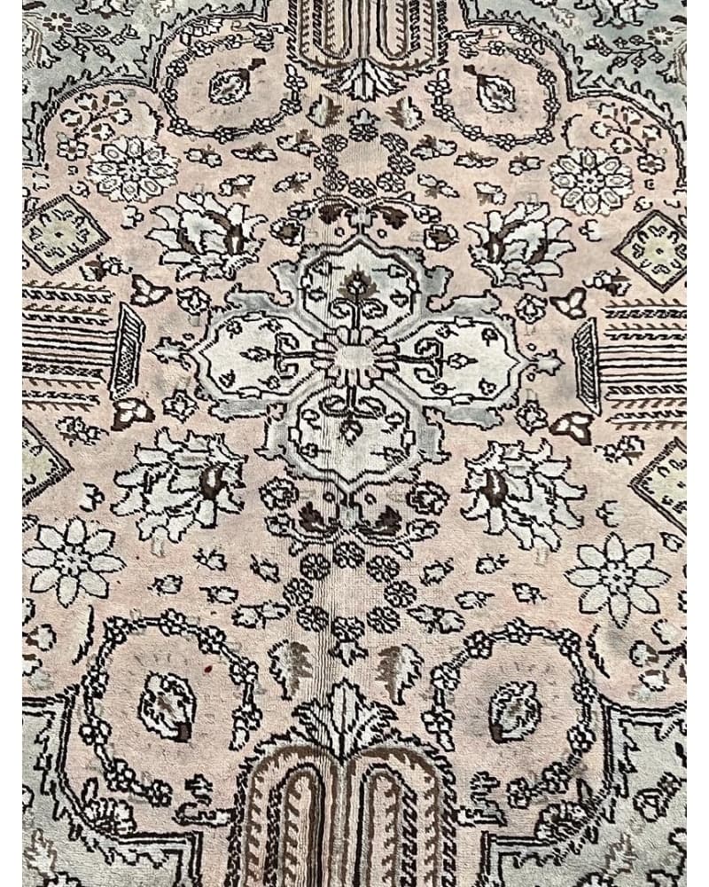 Tabriz Wool view 3