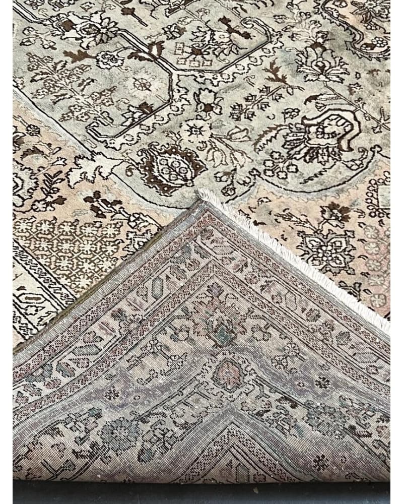 Tabriz Wool view 5