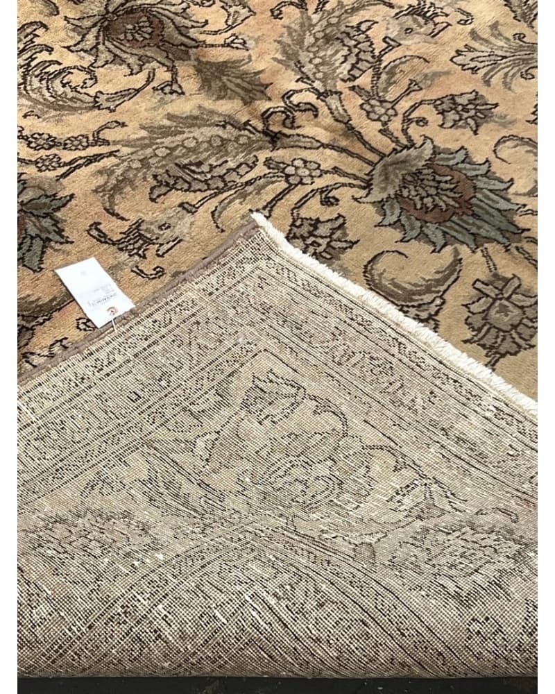 Tabriz Wool view 4