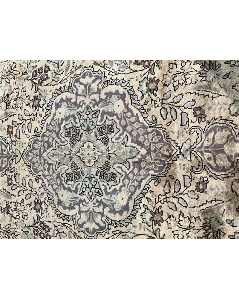 Tabriz Wool view 3