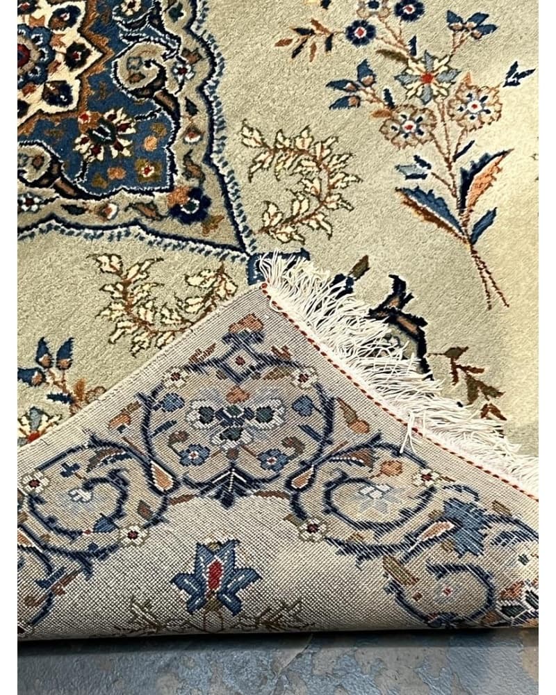 Kashan Wool view 4