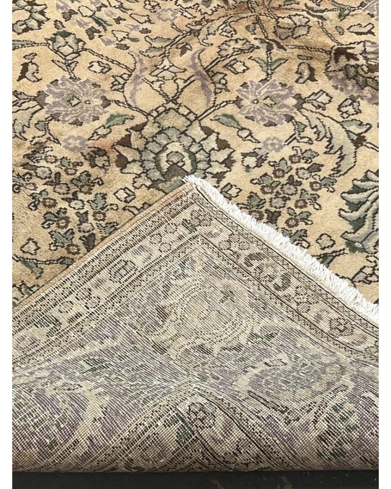 Old Tabriz Wool view 4