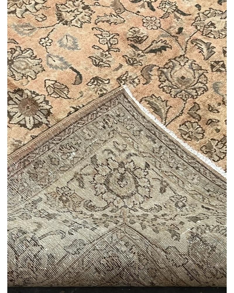 Old Tabriz Wool view 4