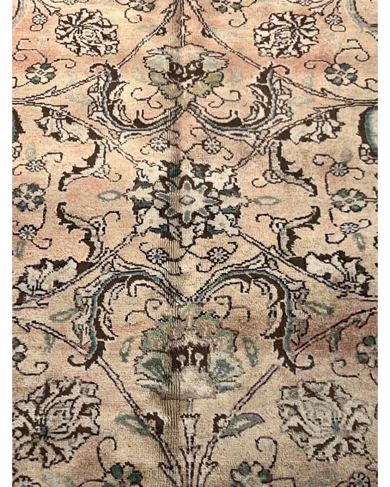 Old Tabriz Wool view 3