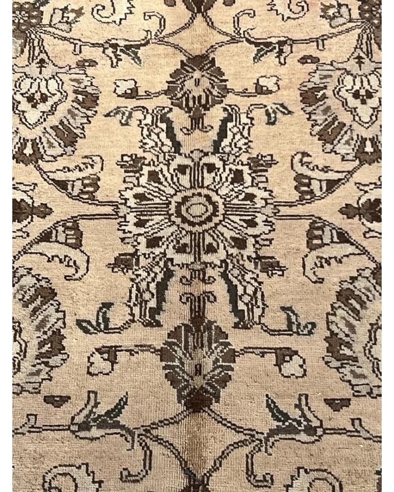 Old Tabriz Wool view 3