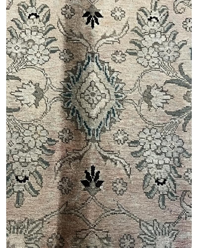 Old Tabriz Wool view 3