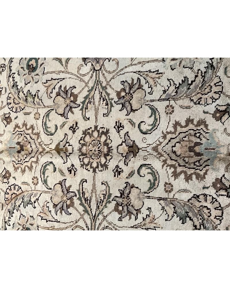 Old Tabriz Wool view 3