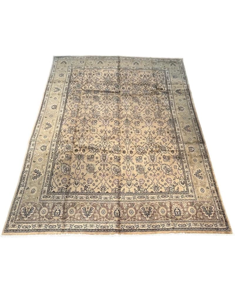 Old Tabriz Wool view 2