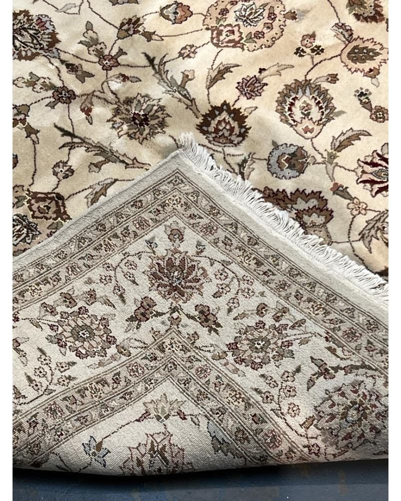 Tabriz Design Wool & Silk view 4