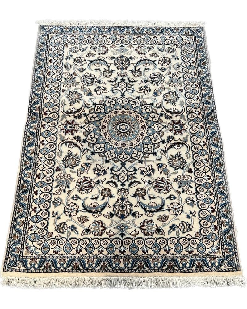 Nain Wool & Silk view 2