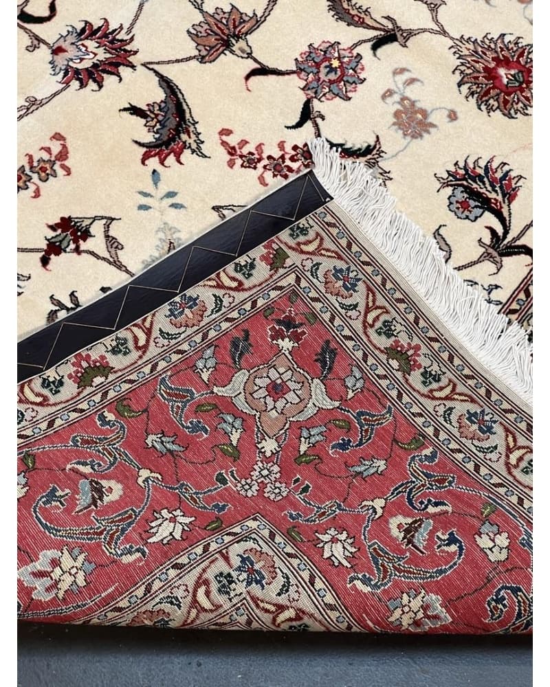 Tabriz Wool & Silk view 4