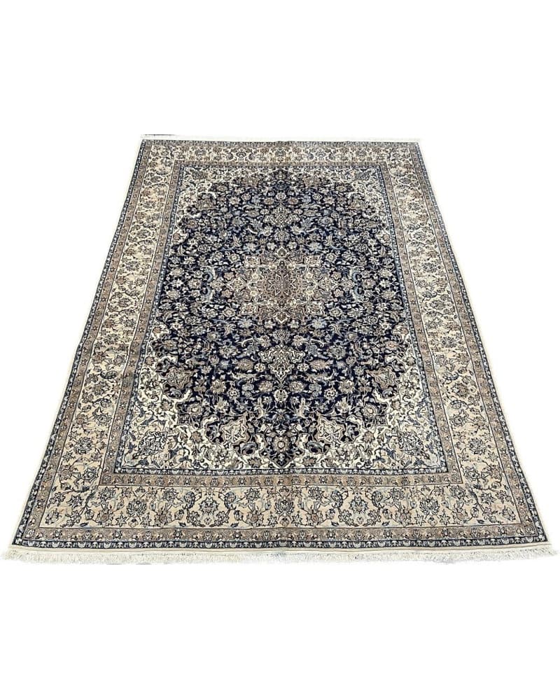 Nain Kork & Silk view 2