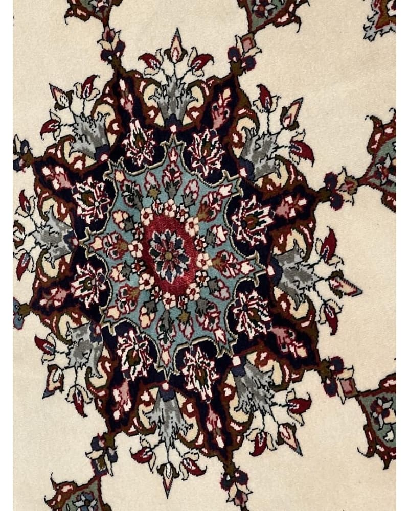 Tabriz Wool & Silk view 3
