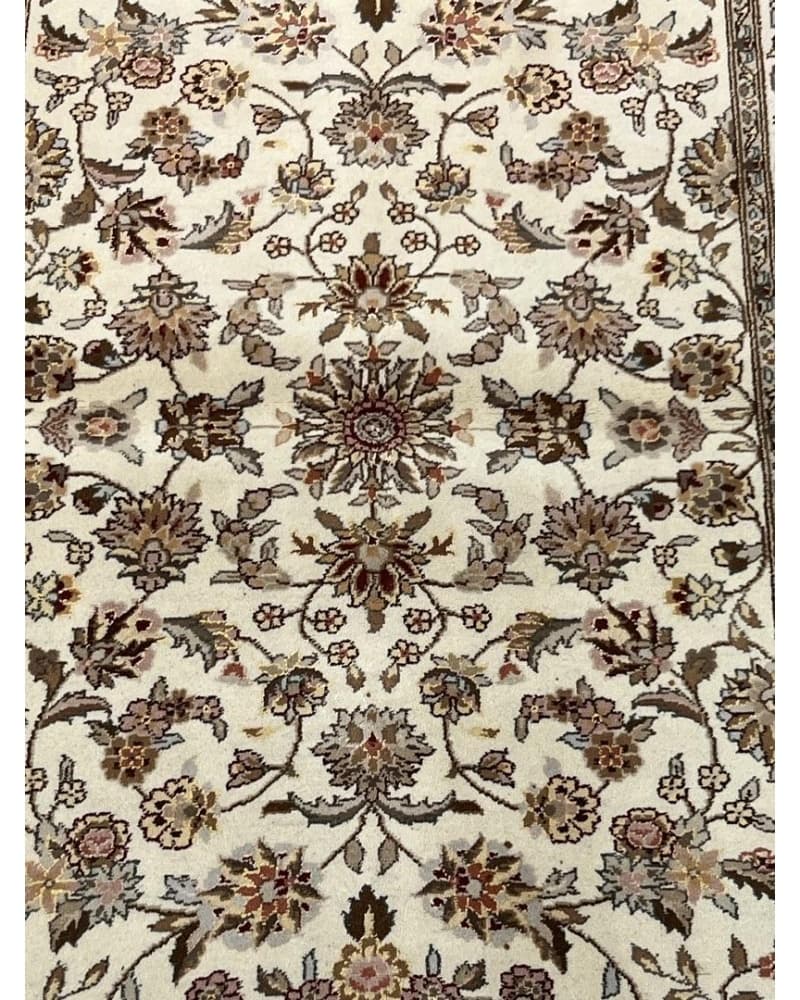 Tabriz Design Wool & Silk view 3