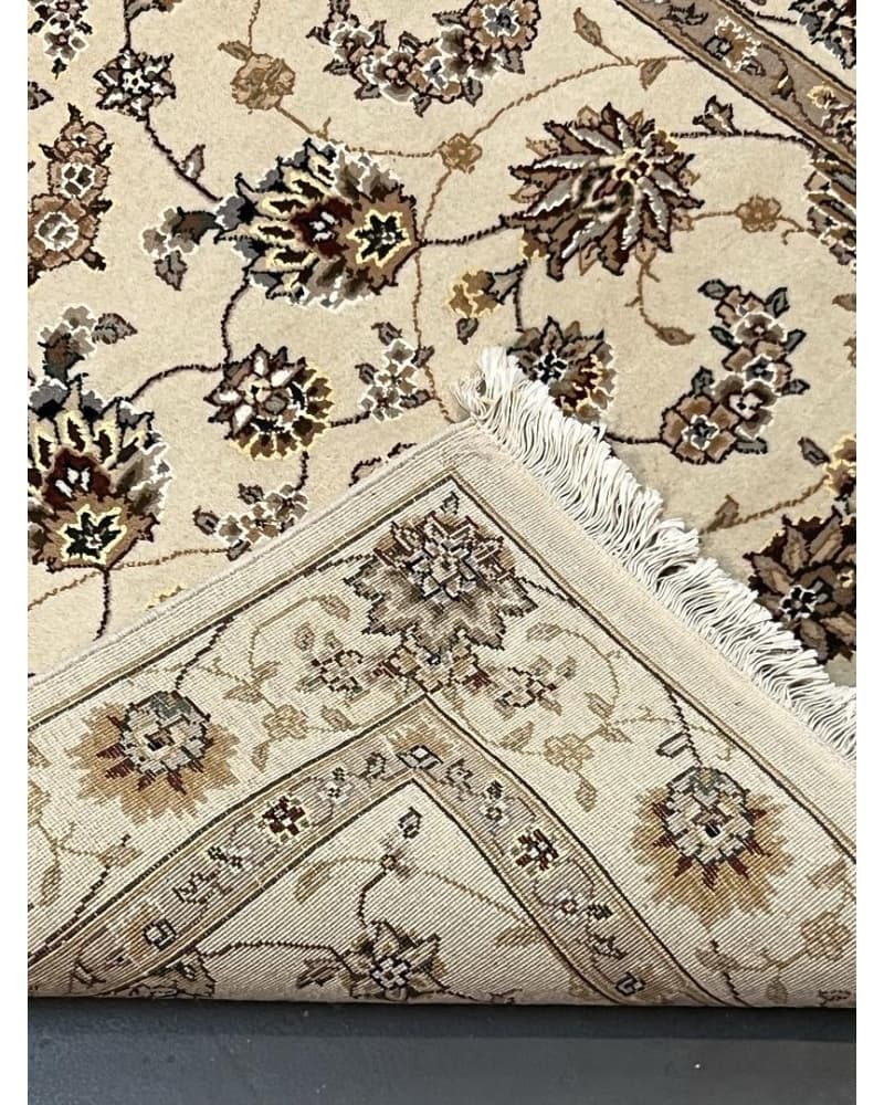 Tabriz Design Wool & Silk view 4