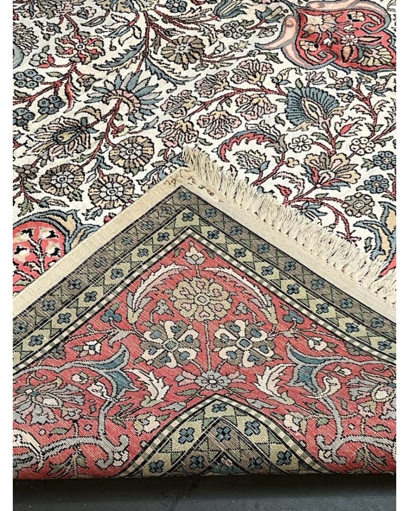 Kashan Kashmiri view 4