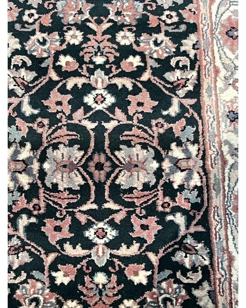 Kashan Wool view 3