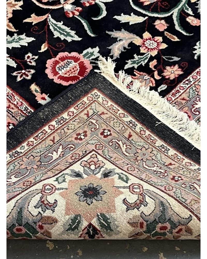 Kashan Wool view 4