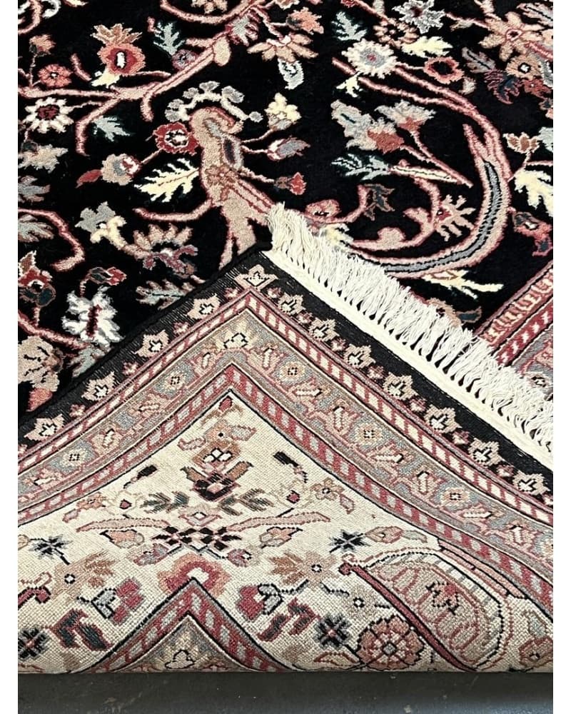 Kashan Wool view 4