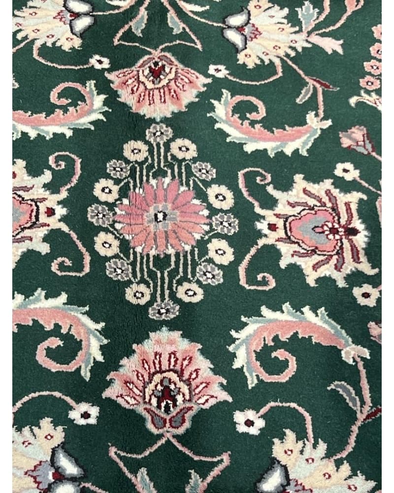 Kashan Wool view 3