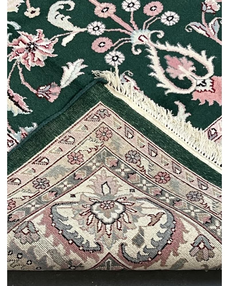 Kashan Wool view 4