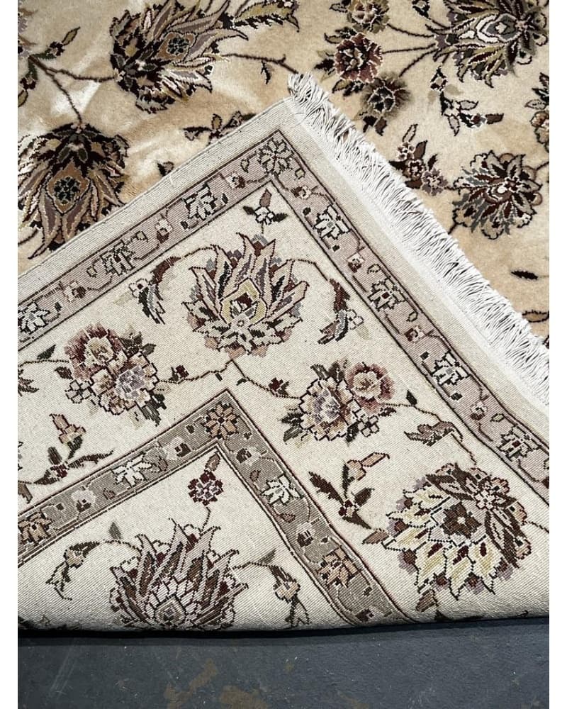Tabriz Design Wool & Silk view 4