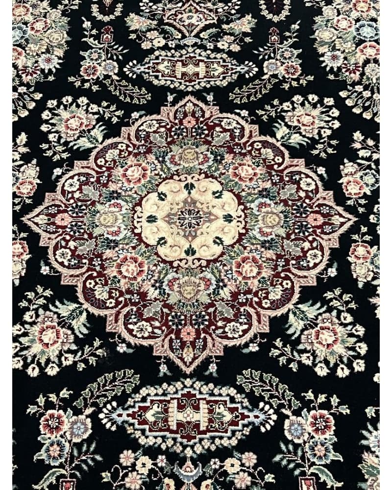 Qum Wool & Silk view 3