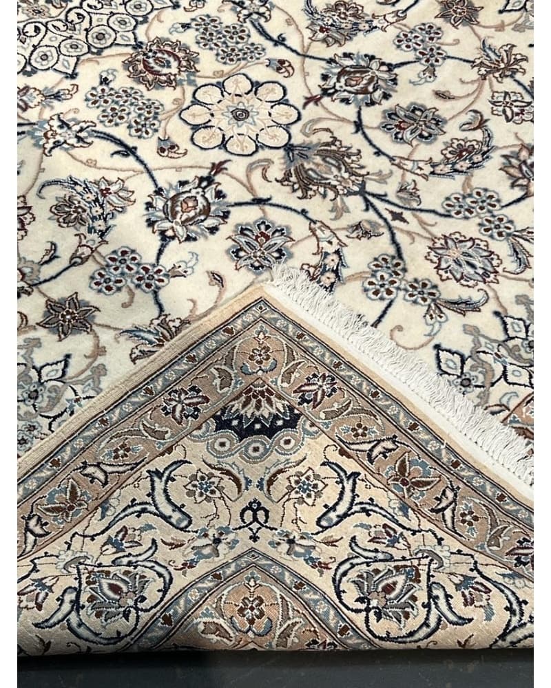 Nain Wool & Silk view 4