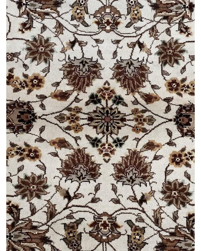 Tabriz Design Wool & Silk view 2