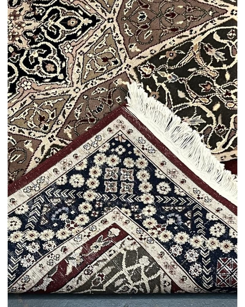 Tabriz Design Wool & Silk view 4