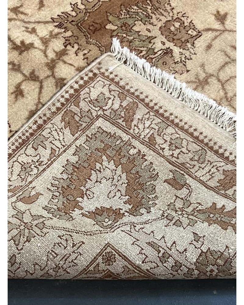 Kashan Wool view 4