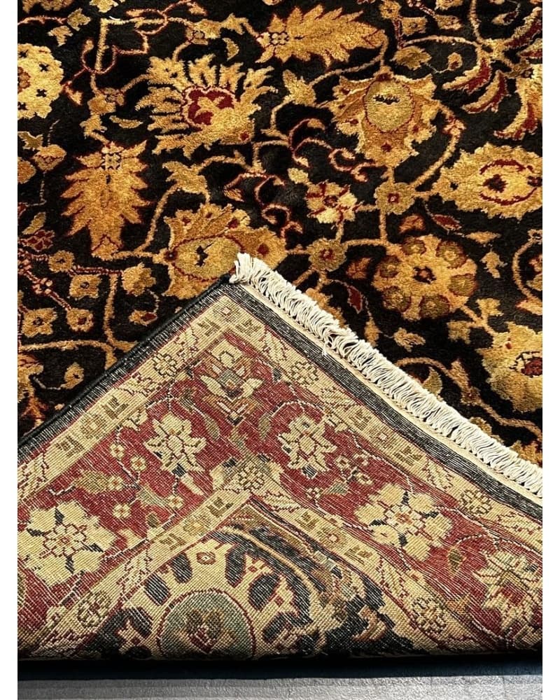 Kashan Wool view 4