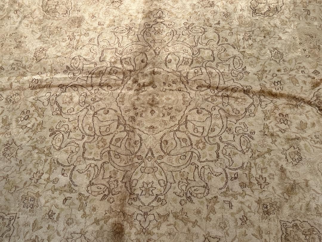 Old Kerman Wool view 3