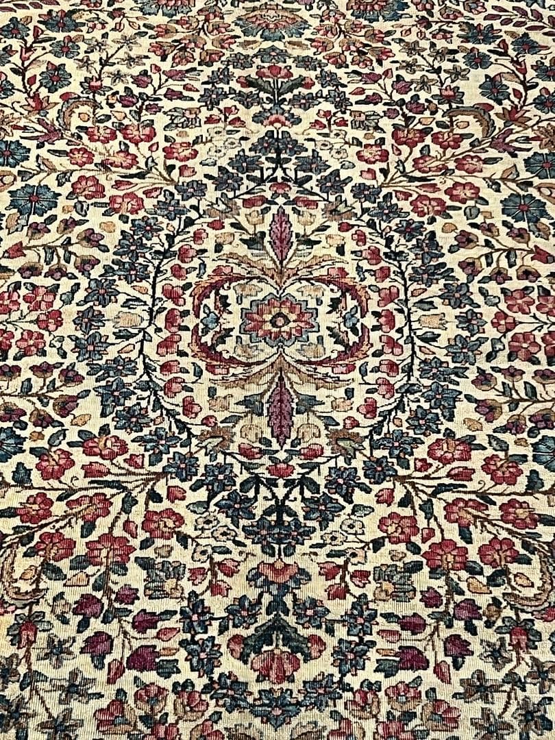 Old Kerman Wool view 3