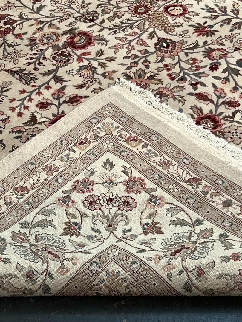 Kashan Wool & Silk view 4