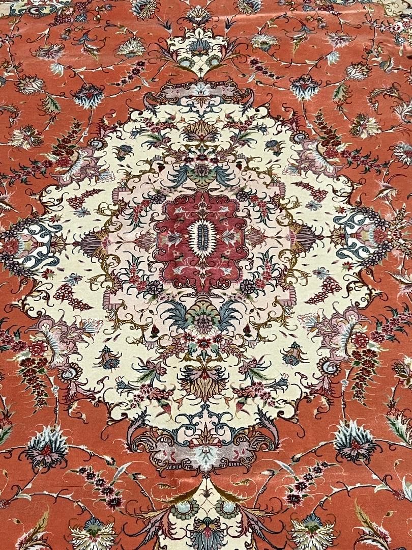 Tabriz Wool & Silk view 3