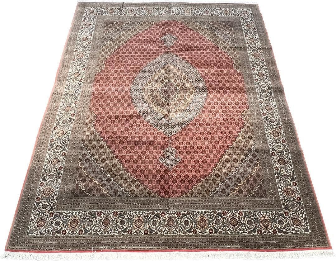 Tabriz Wool & Silk view 2