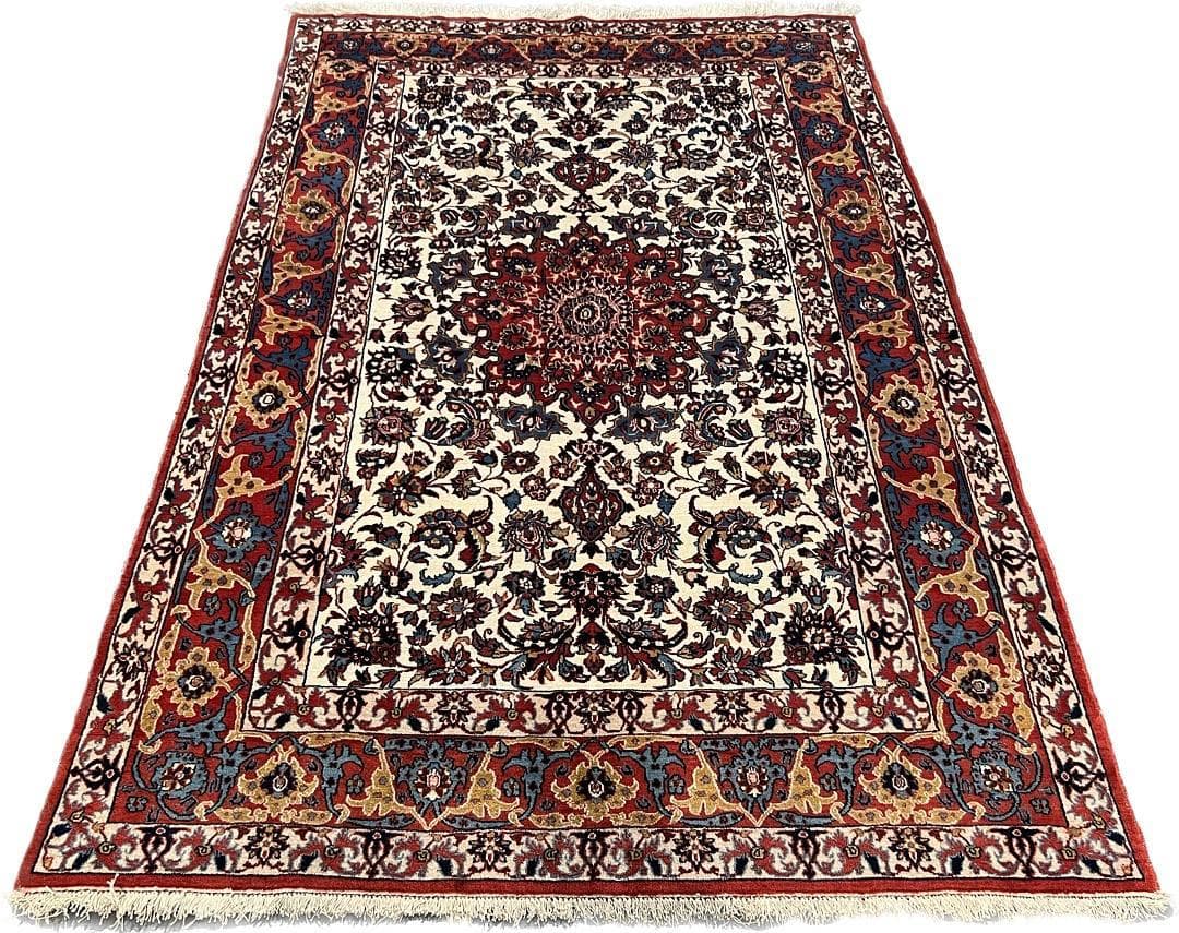 Isfahan Wool view 2