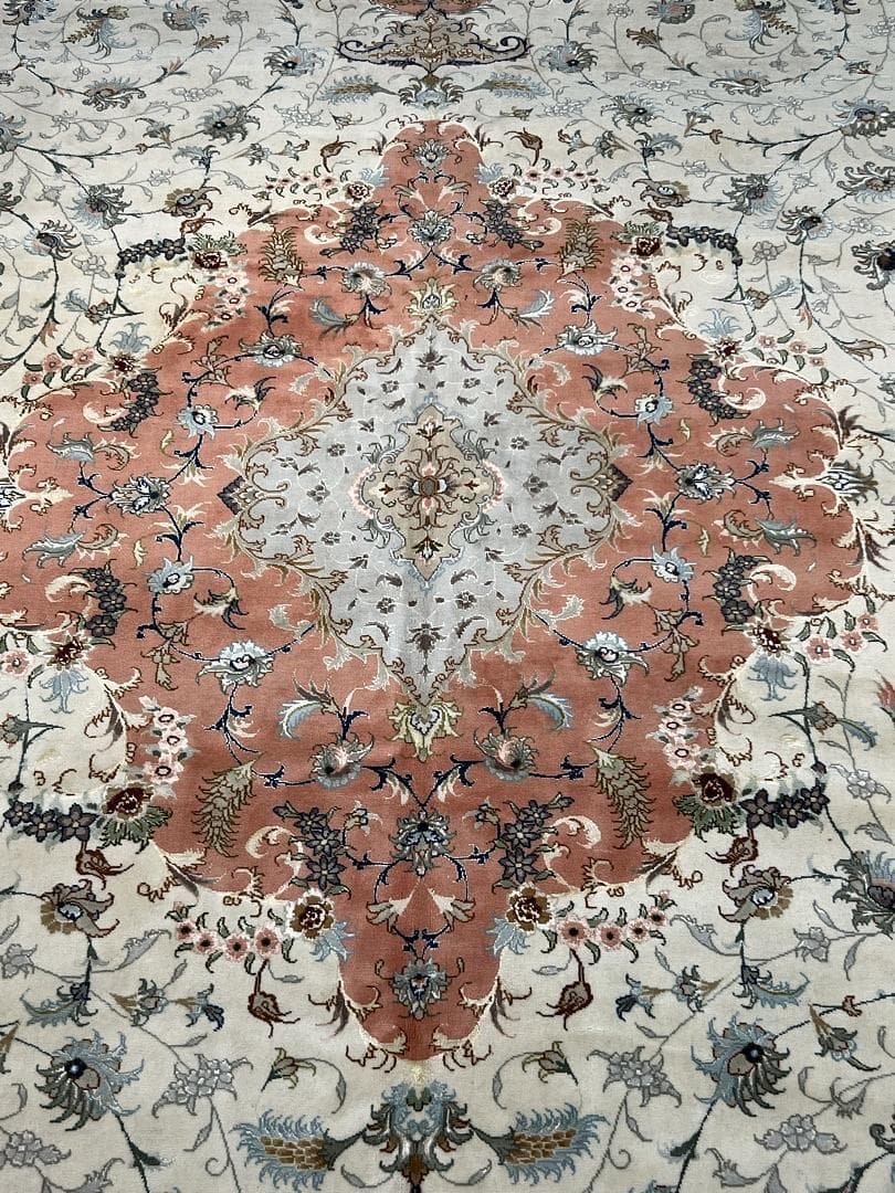 Tabriz Wool & Silk view 3