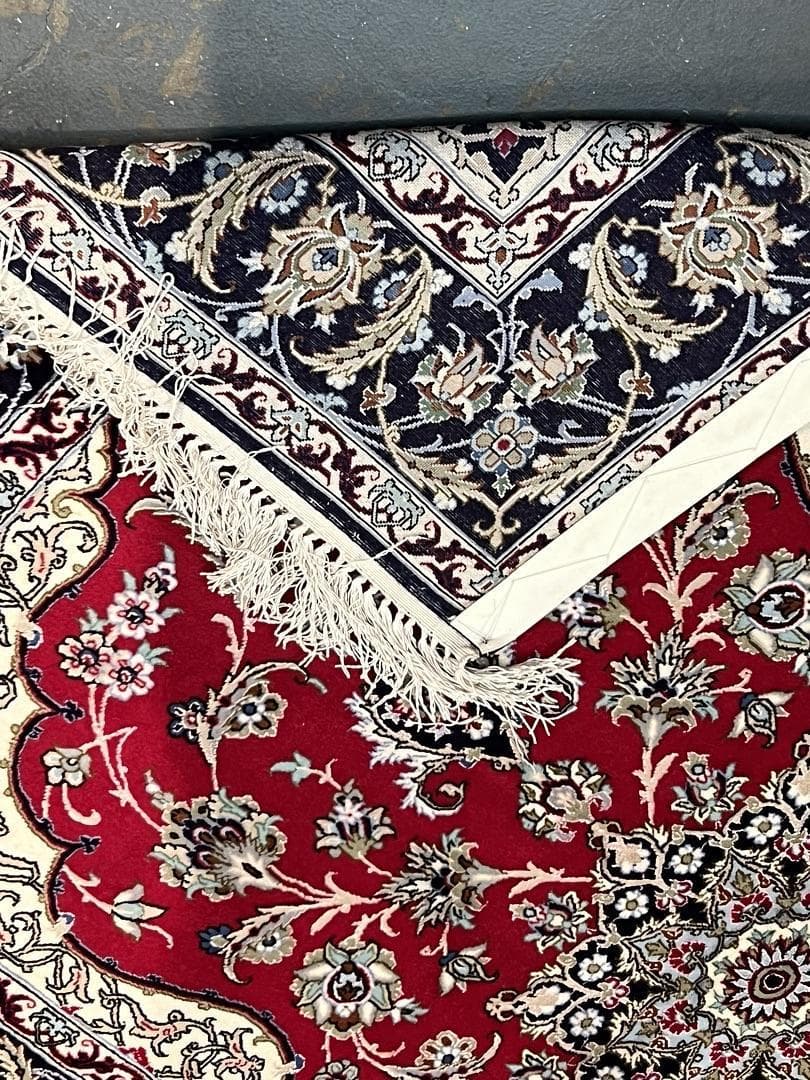 Isfahan Wool & Silk view 4