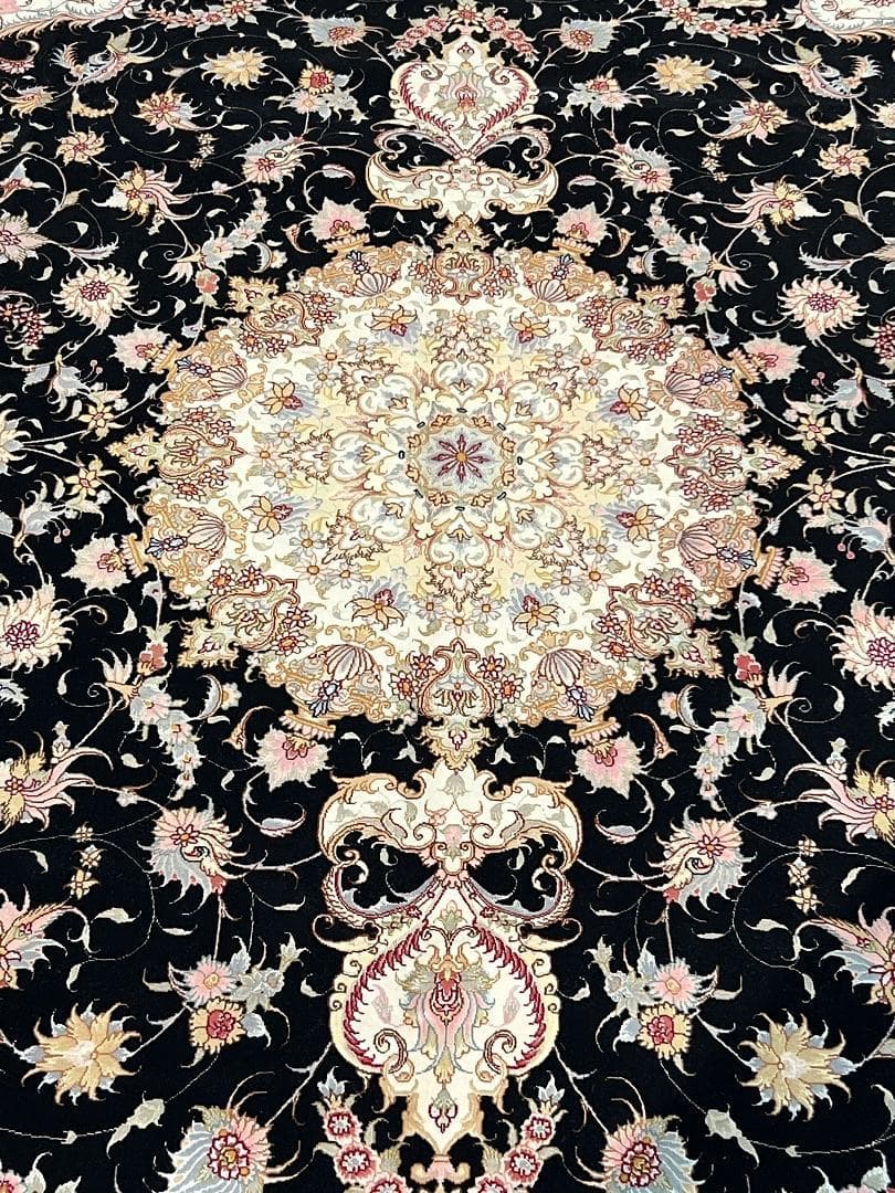 Tabriz Wool & Silk view 3